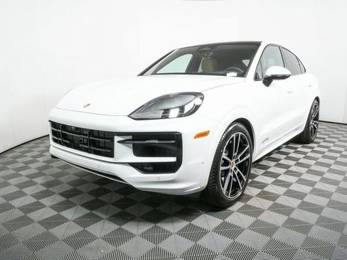 New 2026 Porsche Cayenne GTS AWD/4WD image 1