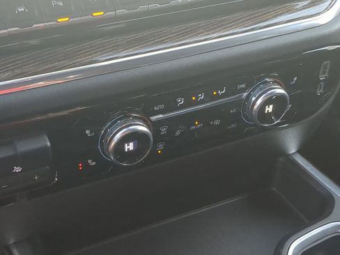 Used 2023 GMC Sierra 1500 Elevation w/ Preferred Package image 25