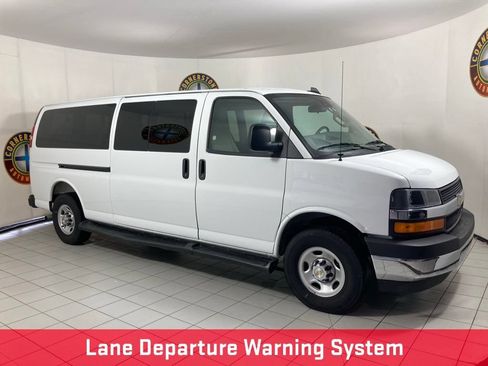 Used 2025 Chevrolet Express 3500 LT w/ LT Preferred Equipment Group RWD image 16