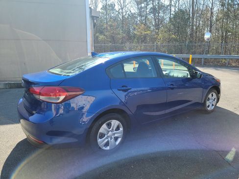 Used 2018 Kia Forte LX w/ LX Rear Camera Package FWD image 6