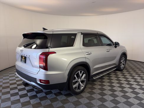 Used 2022 Hyundai Palisade SEL w/ 8P Bench Seat Package AWD/4WD image 11