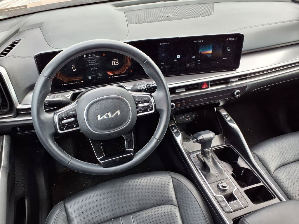 Certified 2025 Kia Sorento S AWD/4WD image 11