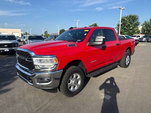 Used 2024 RAM 2500 Big Horn w/ Tech Package AWD/4WD image 3