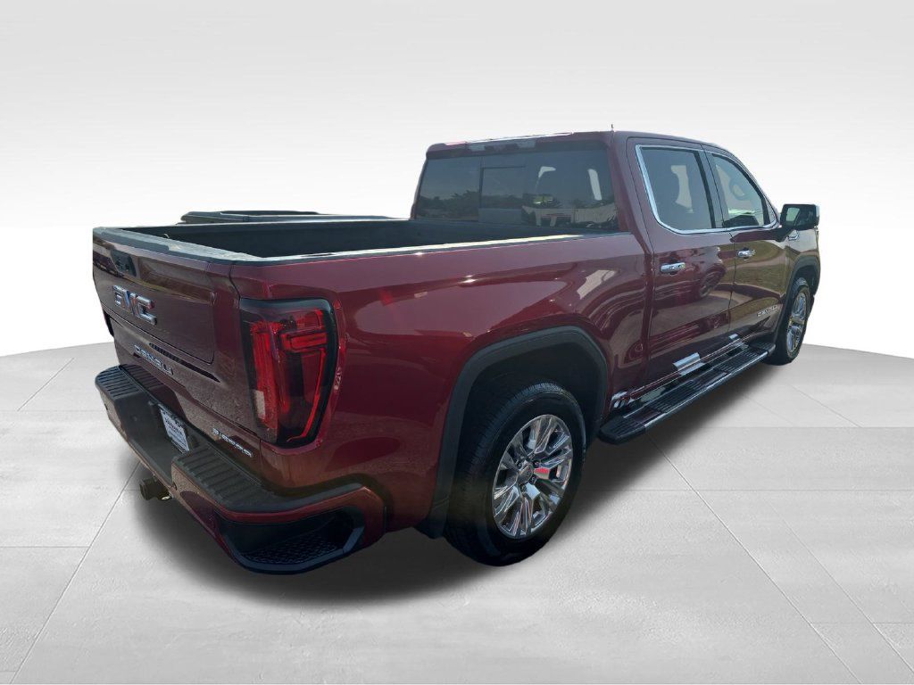 Used 2022 GMC Sierra 1500 Denali w/ Technology Package AWD/4WD image 5