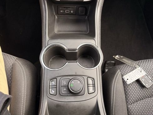 Used 2022 GMC Terrain SLE w/ Driver Convenience Package image 22