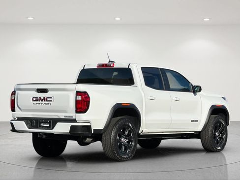 Used 2024 GMC Canyon Elevation w/ Trailering Package RWD image 5