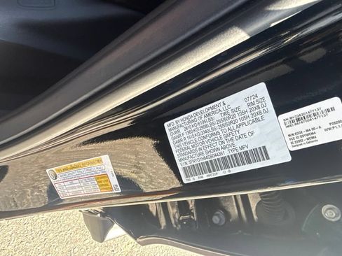 Used 2025 Honda Pilot Elite image 35