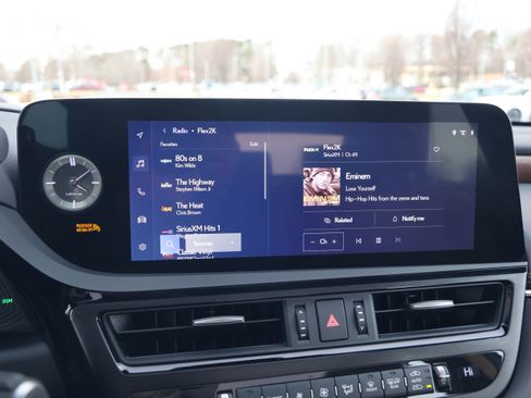 Certified 2024 Lexus ES 350 Ultra Luxury w/ Accessory Package (Z2) image 23