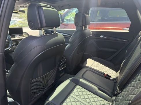 Used 2018 Audi SQ5 Premium Plus w/ S Sport Package AWD/4WD image 7