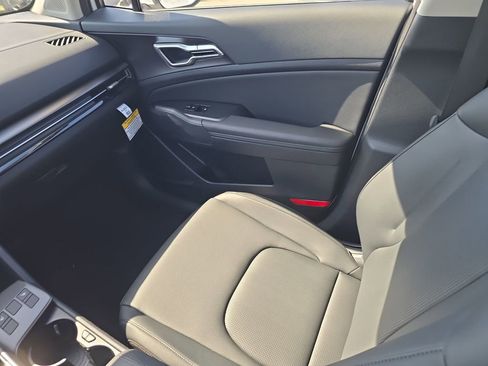 New 2026 Kia Sportage EX FWD image 16
