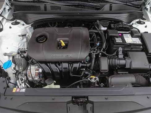 Certified 2023 Kia Forte LXS image 28