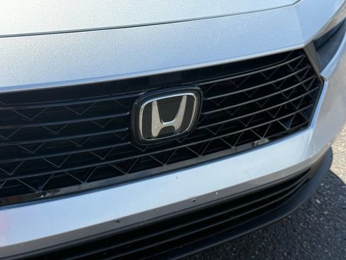 Used 2025 Honda Accord LX image 32