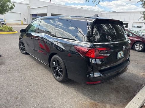 Certified 2023 Honda Odyssey Sport image 4