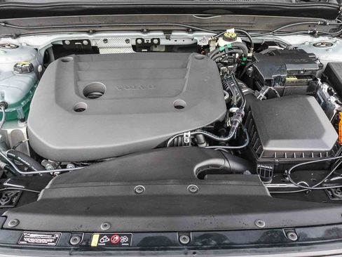 New 2026 Volvo XC40 B5 Ultra w/ Climate Package AWD/4WD image 39