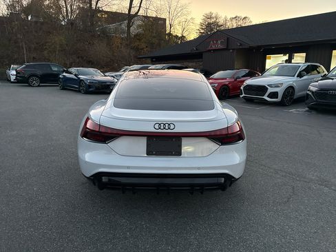 Used 2022 Audi e-tron GT Premium Plus w/ Performance Package image 12