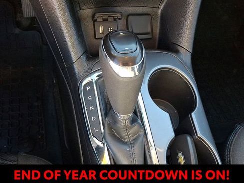 Used 2017 Chevrolet Cruze LT w/ Sun And Sound Package image 15