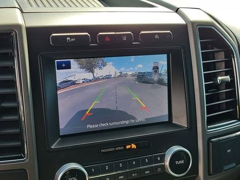 Used 2021 Ford Expedition XLT image 29