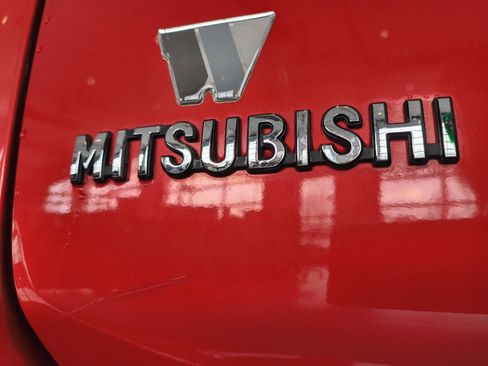 Used 2019 Mitsubishi Outlander ES image 30