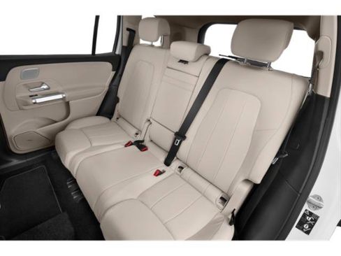 Used 2021 Mercedes-Benz GLB 250 image 13