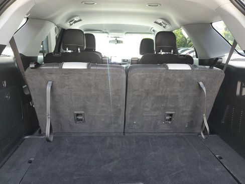 Used 2021 Ford Explorer XLT w/ Equipment Group 202A RWD image 8