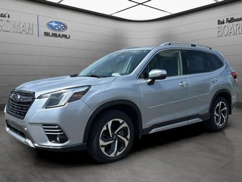 Used 2023 Subaru Forester Touring w/ Popular Package #3 AWD/4WD image 10