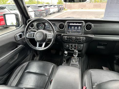 Used 2021 Jeep Wrangler Unlimited Sahara AWD/4WD image 14