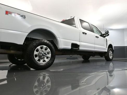 Used 2024 Ford F350 XLT w/ FX4 Off-Road Package image 50