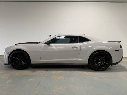 Used 2015 Chevrolet Camaro ZL1 image 2
