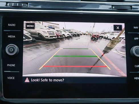 Used 2019 Volkswagen Tiguan SEL Premium R-Line image 24