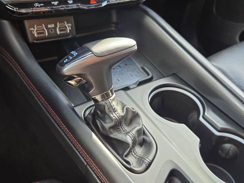 Used 2025 Dodge Durango GT image 27