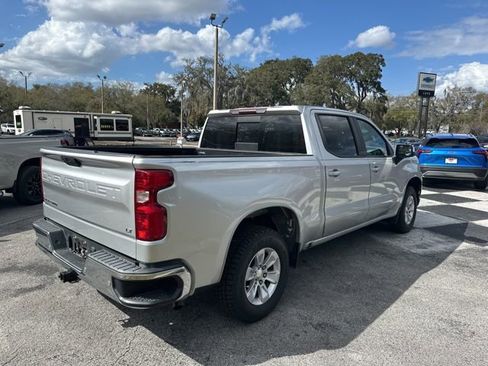 Used 2020 Chevrolet Silverado 1500 LT w/ Convenience Package image 5