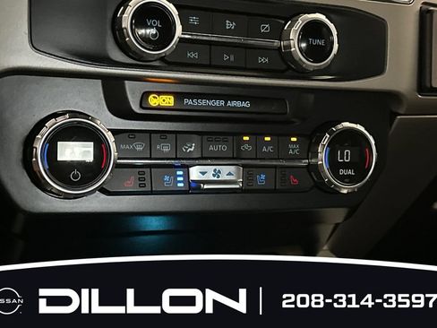 Used 2022 Ford F350 Lariat w/ Chrome Package AWD/4WD image 23