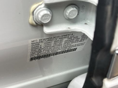 Certified 2024 Acura MDX FWD w/ Technology Package image 28