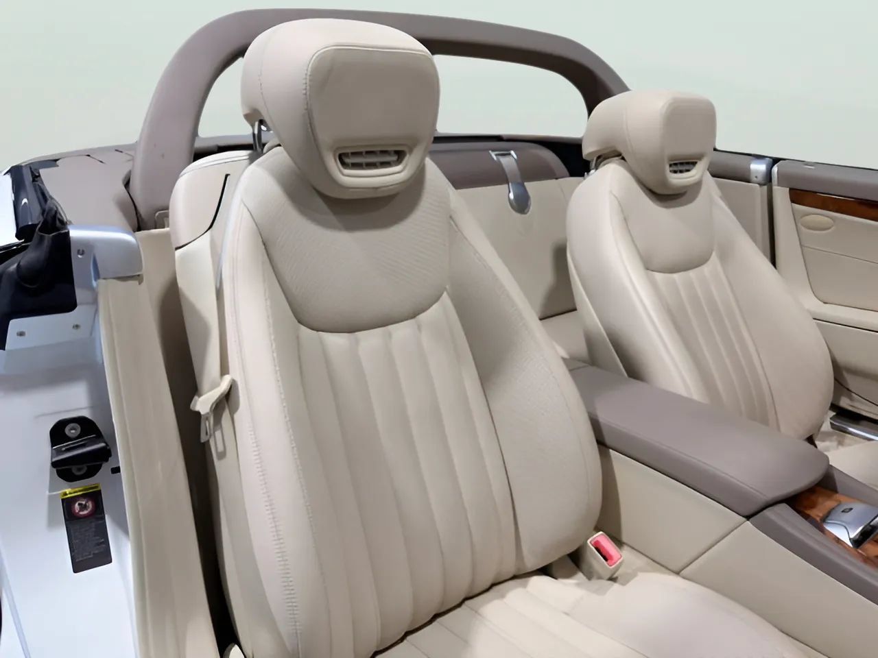 Used 2012 Mercedes-Benz SL 550 image 25