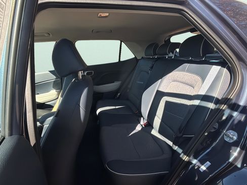 New 2026 Hyundai Venue SEL image 19