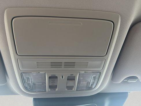 Used 2019 Honda Accord EX-L image 18