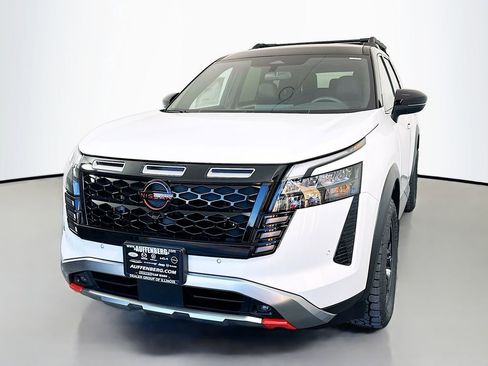 New 2026 Nissan Pathfinder Rock Creek image 3