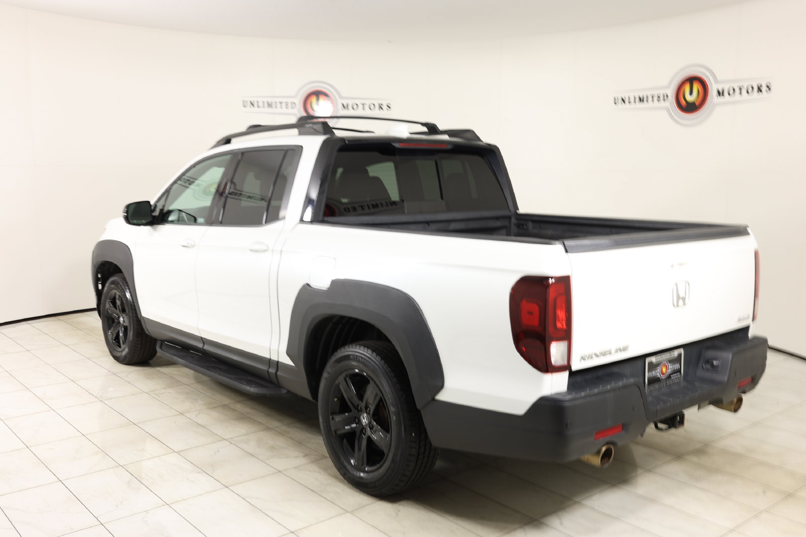 Used 2021 Honda Ridgeline Black Edition image 4