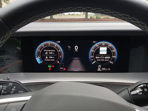 New 2025 Volkswagen Tiguan S w/ 18" Wheel Package image 15