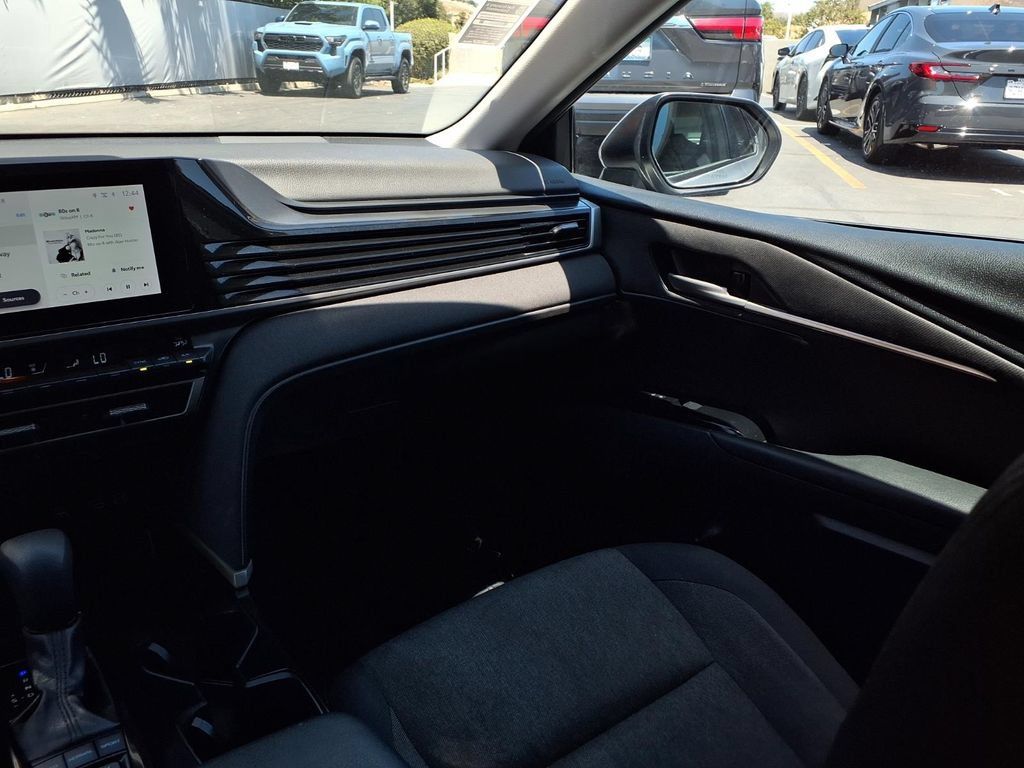 Certified 2025 Toyota Camry LE FWD image 32