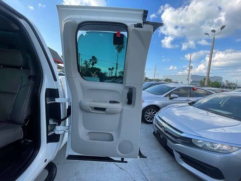 Used 2011 Chevrolet Silverado 1500 W/T w/ LS Package RWD image 10