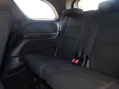Used 2025 Dodge Durango GT RWD image 16