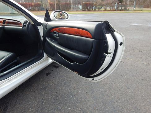 Used 2005 Lexus SC 430 Convertible w/ Preferred Accessory Pkg image 16