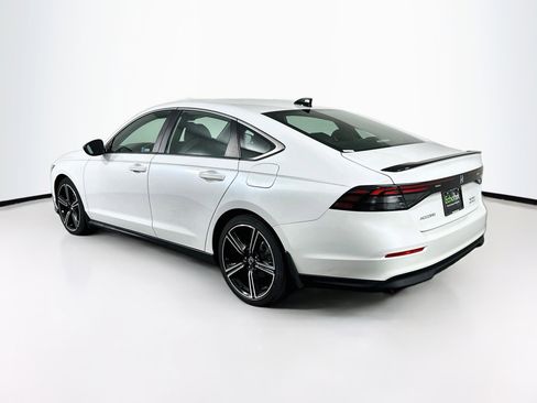 Used 2024 Honda Accord Sport image 5