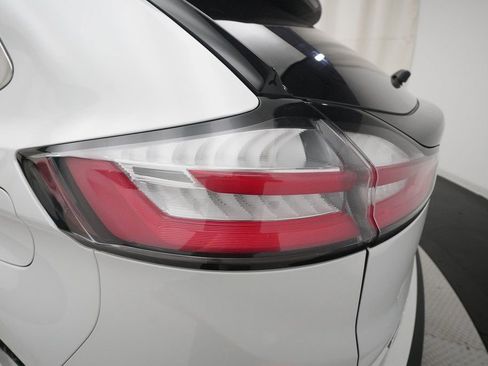 Used 2020 Ford Edge SEL w/ Convenience Package image 34