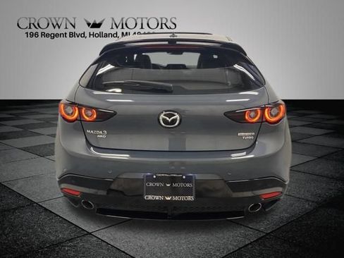 Certified 2025 MAZDA MAZDA3 Hatchback w/ Appearance Package AWD/4WD image 5