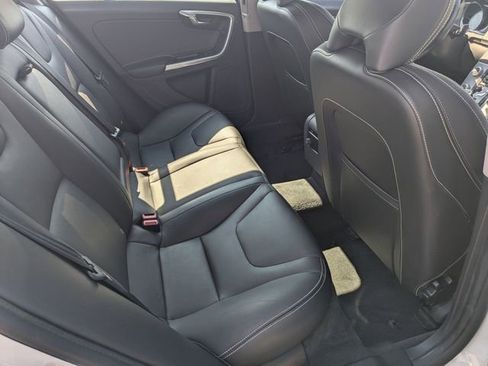 Used 2018 Volvo S60 T5 Dynamic w/ Vision Package image 27