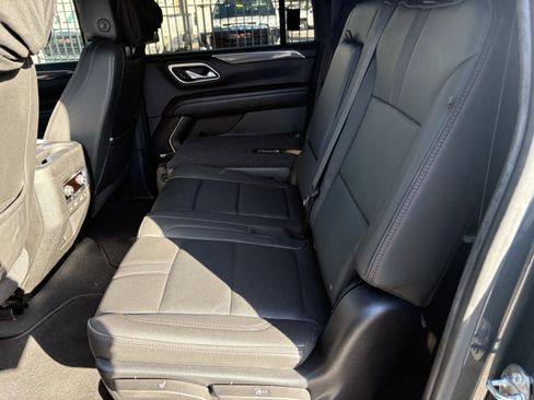 Used 2021 Chevrolet Suburban RST w/ Rear Media and Nav Package image 9