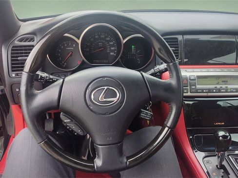 Used 2005 Lexus SC 430 Convertible image 13