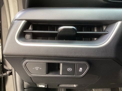 Used 2025 Kia K4 FWD image 28